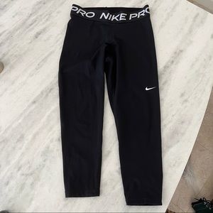 Nike Pro Leggings Size M